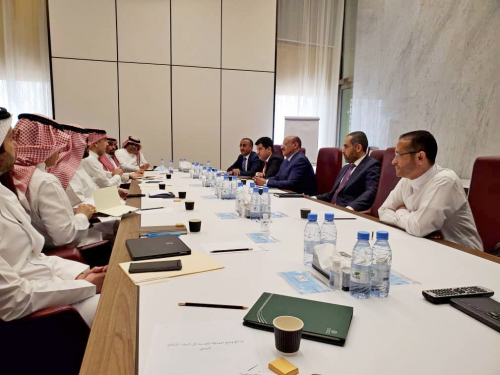اجتماع مشترك للبنك المركزي اليمني والسعودي يبحث تعزيز التعامل المصرفي بين البلدين.